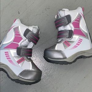 SOLD on mercari Athletch snowboots toddler size 7